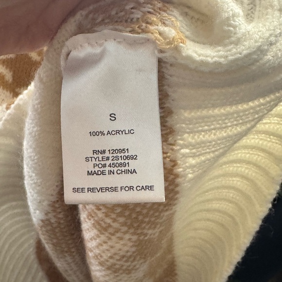 Pink Rose V-Neck Houndstooth Sweater Vest - Cream and Brown - Picture 6 of 6